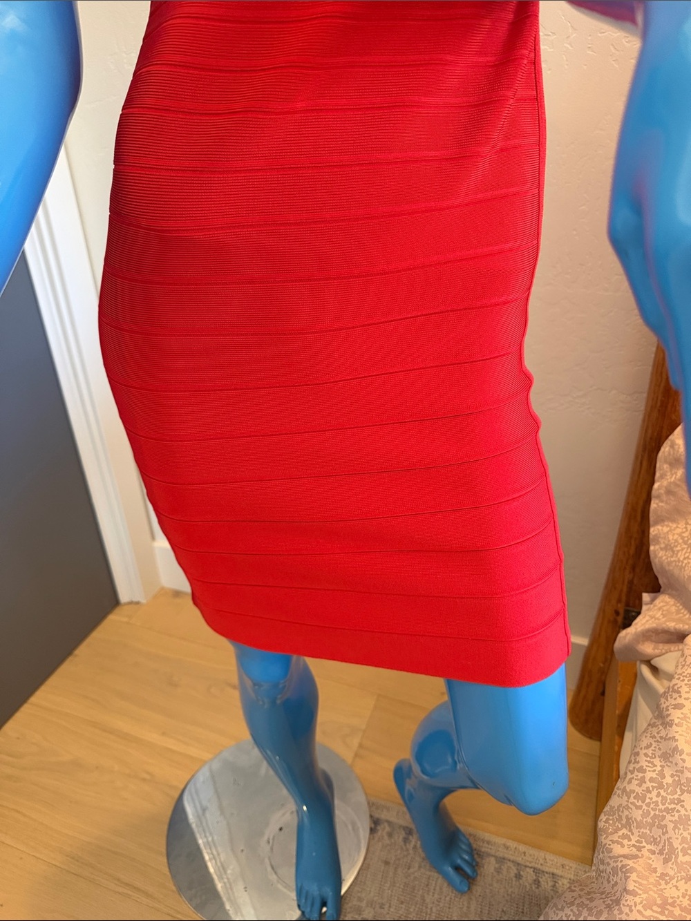 Herve Leger Red Short Sleeve Bodycon Bandage Mini Dress with Front Cutout - Picture 9 of 9